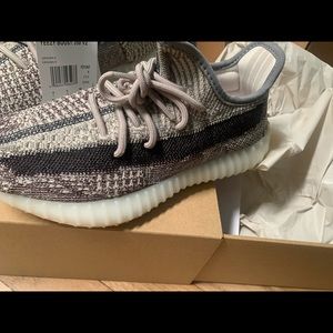 Yeezy zyon 350